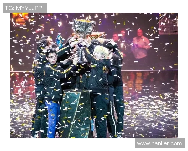 FPX战队以73分稳居青年赛积分榜首位争夺冠军之路愈发明朗